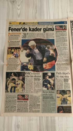 FOTOMAÇ SPOR GAZETESİ - TURKISH NEWSPAPER - DOĞUM GÜNÜ HEDİYESİ  - EKSİKSİZ TAM TAKIM GAZETE -20 EYLÜL 2002 CUMA  FATİH TERİM - WERNER LORANT - OĞUZ ÇETİN - AZİZ YILDIRIM - ORTEGA - WASHINGTON - YUSUF ŞİMŞEK - CEYHUN - RAPAIC - ABDULLAH - OKTAY DERELİOĞLU - SERGEN YALÇIN - PASCAL NOUMA - OSCAR CORDOBA - AMARAL - AHMET DURSUN - AHMET YILDIRIM - MİRCEA LUCESCU - BÜLENT KORKMAZ - ERGÜN PENBE - HASAN ŞAŞ - BERKANT GÖKTAN - VAHAP HACIOĞLU - MUSTAFA YALÇIN - BAHADIR BEYARSLAN - İLKER ATEŞ  FENERBAHÇE-AIK SOLNA 3-3 (İLK 45 DAKİKADA FIRTINA GİBİ, REVIVO, JOHNSON VE STEVIC’İN GOLLERİYLE 3-0, İKİNCİ YARIDA ÇÖKÜŞ VE BERABERLİK) - BEŞİKTAŞ-SARAJEVO 2-2 (PANCU VE AHMET DURSUN İLE 2-0, İKİNCİ YARIDA İKİ GOL YENİLDİ, TUR UMUDU ZORA GİRDİ) - CORDOBA ISLIKLANDI (İKİ ŞUTTA İKİ GOL, TARAFTAR TEPKİSİ) - BEŞİKTAŞ’IN AVRUPA KAZALARI (ROŞU, MALMÖ, AUXERRE, VALERENGA ÖRNEKLERİ, “BU KEZ OLMAYACAK” SÖZÜ) - LUCESCU: “6-0 BİTECEK MAÇI KAZANAMADIK” - BOSNAK TEKNİK DİREKTÖR MUSCEMIC: “MAHALLE TAKIMI DİYORLAR, AMA S
