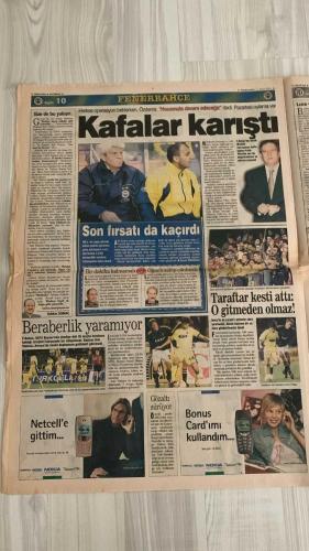 FOTOMAÇ SPOR GAZETESİ - TURKISH NEWSPAPER - DOĞUM GÜNÜ HEDİYESİ  - EKSİKSİZ TAM TAKIM GAZETE -21 EYLÜL 2002 CUMARTESİ  İLHAN MANSIZ - AZİZ YILDIRIM - WERNER LORANT - OĞUZ ÇETİN - ORTEGA - WASHINGTON - YUSUF ŞİMŞEK - CEYHUN - RAPAIC - ABDULLAH - OKTAY DERELİOĞLU - SERGEN YALÇIN - PASCAL NOUMA - OSCAR CORDOBA - AMARAL - AHMET DURSUN - AHMET YILDIRIM - MİRCEA LUCESCU - BÜLENT KORKMAZ - ERGÜN PENBE - HASAN ŞAŞ - BERKANT GÖKTAN - JURGEN TOFT - NİHAT ÖZDEMİR - HALDUN DOMAÇ - HASAN ŞAHİN - VAHAP HACIOĞLU  İLHAN MANSIZ: “DOKTOR KURBANIYIM” (ÜST ÜSTE ÜÇÜNCÜ AMELİYAT, SAĞ DİZİNDE İKİNCİ YIRTIK GÖRÜLMEMİŞ, MENİSKÜS PROBLEMİ) - İLHAN: “FUTBOLU ÇOK ÖZLEDİM, 10 GÜN SONRA TAKIMLA ÇALIŞMALARA BAŞLAYACAĞIM” - JURGEN TOFT: “İLHAN’IN HİÇBİR SUÇU YOK, İLK AMELİYATTA İKİNCİ YIRTIK GÖRÜLMEMİŞ” - LAİLA GECE KULÜBÜ POLEMİĞİ (İLHAN: “DEĞNEKLERLE GİTMEM ABARTILDI, BEN DE NORMAL BİR İNSANIM”) - FENERBAHÇE’DE LORANT KRİZİ (SOLNA MAÇI 3-3, YÖNETİM OPERASYONU GECİKTİRİYOR, BERABERLİKLERDEN TUR ÇIKMAMIŞ) - AZİZ YILD