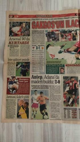 FOTOMAÇ SPOR GAZETESİ - TURKISH NEWSPAPER - DOĞUM GÜNÜ HEDİYESİ  - EKSİKSİZ TAM TAKIM GAZETE -22 EYLÜL 2002 PAZAR  SÜREYYA AYHAN - FATİH TERİM - LOUIS VAN GAAL - LUIS ENRIQUE - SAVIOLA - RIQUELME - KLUIVERT - SERGEN YALÇIN - PASCAL NOUMA - OSCAR CORDOBA - AMARAL - AHMET DURSUN - AHMET YILDIRIM - MİRCEA LUCESCU - BÜLENT KORKMAZ - ERGÜN PENBE - HASAN ŞAŞ - BERKANT GÖKTAN - VAHAP HACIOĞLU - HASAN SAYDAM - COŞKUN ÇELİK - SİNAN ENGİN  SÜREYYA AYHAN AVRUPA’DA TARİH YAZDI (DÜNYA KUPASI YARIŞLARINDA 1500 METREDE BİRİNCİLİK, 30 BİN DOLAR ÖDÜL) - GALATASARAY’IN MOSKOVA GALİBİYETİ İSPANYA’DA PANİK YARATTI (BARCELONA TEKNİK DİREKTÖRÜ VAN GAAL: “ALİ SAMİ YEN’DEN BİR PUAN YETER”) - LUIS ENRIQUE: “GALATASARAY’A ŞAKA YAPILMAZ” - BARCELONA’DA YILDIZLAR (SAVIOLA, RIQUELME, KLUIVERT) AMA G.SARAY’DAN ÇEKİNİYORLAR - BEŞİKTAŞ-TRABZONSPOR MAÇI İNÖNÜ’DE (KUDDUSİ MÜFTÜOĞLU YÖNETECEK, SİNAN ENGİN: “SARAJEVO MAÇI SONRASI MORAL BULMALIYIZ”) - BEŞİKTAŞ’TA KRİZ DONDURULDU (SERDAR BİLGİLİ’DEN LUCESCU’YA MESAJ: “PUAN