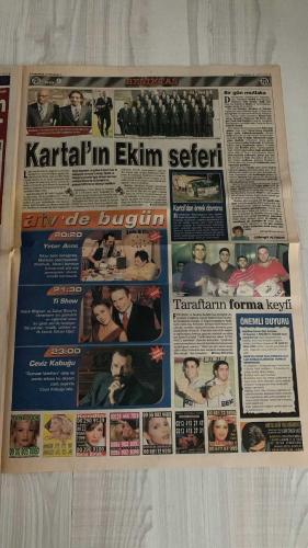 FOTOMAÇ SPOR GAZETESİ - TURKISH NEWSPAPER - DOĞUM GÜNÜ HEDİYESİ  - EKSİKSİZ TAM TAKIM GAZETE -28 EYLÜL 2002 CUMARTESİ  FATİH TERİM - WERNER LORANT - OĞUZ ÇETİN - AZİZ YILDIRIM - ORTEGA - WASHINGTON - YUSUF ŞİMŞEK - CEYHUN - RAPAIC - ABDULLAH - OKTAY DERELİOĞLU - SERGEN YALÇIN - PASCAL NOUMA - OSCAR CORDOBA - AMARAL - AHMET DURSUN - AHMET YILDIRIM - MİRCEA LUCESCU - ÜMİT KARAN - BÜLENT KORKMAZ - ÜMİT DAVALA - HASAN ŞAŞ - BERKANT GÖKTAN - REVIVO - STEVIC - RÜŞTÜ REÇBER - MUSTAFA DOĞAN - YILDIRIM ÜNVERDİ - HALDUN DOMAÇ - VAHAP HACIOĞLU - SÜLEYMAN GÜLTEKİN  GALATASARAY-İSTANBULSPOR 2-0 (BÜLENT KORKMAZ VE ÜMİT KARAN’IN GOLLERİYLE GALİBİYET, ARİF VE FELİPE KULÜBEDE) - TERİM: “TESLİMİYETÇİ RUH YOK, YILDIZLARI KESİYOR” - GALATASARAY FENERBAHÇE’NİN REKORUNA YAKLAŞIYOR - FENERBAHÇE’DE LORANT’A YÖNETİMDEN DESTEK (YILDIRIM: “SENİN ARKANDAYIZ”) - FENERBAHÇE’DE OCAK AYI TRANSFER HAREKETLİLİĞİ (RÜŞTÜ, MUSTAFA, REVIVO VE ÜMİT KALACAK; CEYHUN, ABDULLAH, YUSUF, OKTAY AYRILABİLİR) - RAPAİÇ: “HAKKIMI İSTİ