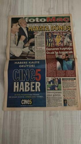 FOTOMAÇ SPOR GAZETESİ - TURKISH NEWSPAPER - DOĞUM GÜNÜ HEDİYESİ  - EKSİKSİZ TAM TAKIM GAZETE -28 EYLÜL 2002 CUMARTESİ  FATİH TERİM - WERNER LORANT - OĞUZ ÇETİN - AZİZ YILDIRIM - ORTEGA - WASHINGTON - YUSUF ŞİMŞEK - CEYHUN - RAPAIC - ABDULLAH - OKTAY DERELİOĞLU - SERGEN YALÇIN - PASCAL NOUMA - OSCAR CORDOBA - AMARAL - AHMET DURSUN - AHMET YILDIRIM - MİRCEA LUCESCU - ÜMİT KARAN - BÜLENT KORKMAZ - ÜMİT DAVALA - HASAN ŞAŞ - BERKANT GÖKTAN - REVIVO - STEVIC - RÜŞTÜ REÇBER - MUSTAFA DOĞAN - YILDIRIM ÜNVERDİ - HALDUN DOMAÇ - VAHAP HACIOĞLU - SÜLEYMAN GÜLTEKİN  GALATASARAY-İSTANBULSPOR 2-0 (BÜLENT KORKMAZ VE ÜMİT KARAN’IN GOLLERİYLE GALİBİYET, ARİF VE FELİPE KULÜBEDE) - TERİM: “TESLİMİYETÇİ RUH YOK, YILDIZLARI KESİYOR” - GALATASARAY FENERBAHÇE’NİN REKORUNA YAKLAŞIYOR - FENERBAHÇE’DE LORANT’A YÖNETİMDEN DESTEK (YILDIRIM: “SENİN ARKANDAYIZ”) - FENERBAHÇE’DE OCAK AYI TRANSFER HAREKETLİLİĞİ (RÜŞTÜ, MUSTAFA, REVIVO VE ÜMİT KALACAK; CEYHUN, ABDULLAH, YUSUF, OKTAY AYRILABİLİR) - RAPAİÇ: “HAKKIMI İSTİ