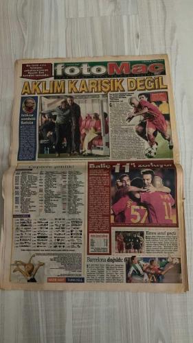 FOTOMAÇ SPOR GAZETESİ - TURKISH NEWSPAPER - DOĞUM GÜNÜ HEDİYESİ  - EKSİKSİZ TAM TAKIM GAZETE -29 EYLÜL 2002 PAZAR  FATİH TERİM - WERNER LORANT - OĞUZ ÇETİN - AZİZ YILDIRIM - ORTEGA - WASHINGTON - YUSUF ŞİMŞEK - CEYHUN - RAPAIC - ABDULLAH - OKTAY DERELİOĞLU - SERGEN YALÇIN - PASCAL NOUMA - OSCAR CORDOBA - AMARAL - AHMET DURSUN - ALİ EREN - AHMET YILDIRIM - MİRCEA LUCESCU - BÜLENT KORKMAZ - ÜMİT KARAN - ÜMİT DAVALA - HASAN ŞAŞ - BERKANT GÖKTAN - ELVIR BALİÇ - LUIS ENRIQUE - PATRICK KLUIVERT - VAHAP HACIOĞLU - SÜLEYMAN GÜLTEKİN - HAYDAR PINARCI - DENİZ DERİNSU  BEŞİKTAŞ-ANKARAGÜCÜ 1-0 (174 GÜNLÜK DEPLASMAN HASRETİ BİTTİ, GOL AHMET DURSUN’DAN, MAÇIN ADAMI ALİ EREN) - CORDOBA BAŞARILI, PANCU İLE AHMET DURSUN UYUMLU - GALATASARAY-İSTANBULSPOR 2-0 (BÜLENT VE ÜMİT KARAN’IN GOLLERİYLE GALİBİYET, ARİF VE FELİPE KULÜBEDE) - HASAN ŞAŞ: “AKLIM KARİŞIK DEĞİL, SADECE YORGUNUM” - TERİM HASAN’I KENARA ALDI, HATALARINI ANINDA UYARDI - BATISTA ORTA SAHADA İSTİKRAR SEMBOLÜ - ELVIR BALİÇ İSTANBULSPOR MAÇIN