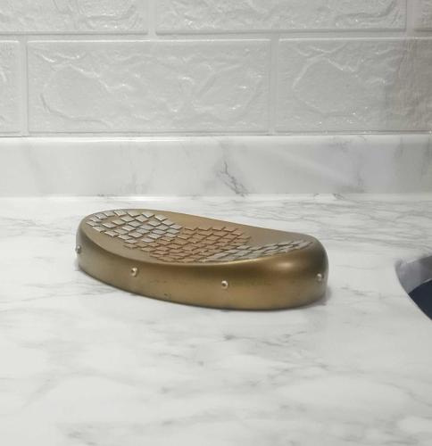 SABUNLUK ALTIN MOZAİK MODEL POLİRESİN 12x9x4cm BANYO SETİ