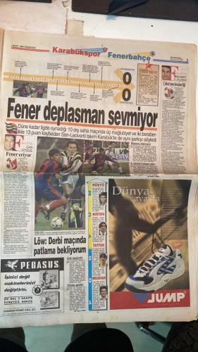 FANATİK SPOR GAZETESİ - TURKISH NEWSPAPER - DOĞUM GÜNÜ HEDİYESİ  - EKSİKSİZ TAM TAKIM GAZETE - 1 MART 1999 - SAYI: 1198 - İSMET TONGO - OSMAN TANBURACI - METİN TÜKENMEZ - YALÇIN DUMER - MEHMET YILMAZ - NECİL ÜLGEN - CAN UYGUR - NECATİ BİLGİÇ - ENGİN VEREL - CEMİL TURAN - EROL DEMİRKOL - RAHMAN SAĞIROĞLU - BÜNYAMİN OSMAN - GERÇEK SPOR GAZETESİ - FANATİK - BU VATAN HEPİMİZİN - ASLAN DADAŞ’I BURAK’LA VURDU - İSTANBUL BERABERLİĞİNİ TELAFİ ETTİ - KORKU DAĞLARI BEKLEMEDİ - PALANDÖKEN’DE DÖKÜLDÜLER - HAKAN’I ANLAMAK - KAZASIZ BELASIZ - FENER ZİRVEDEN DÜŞTÜ - ÇULCU’NUN BERABERLİĞİ - ZORLU HAFTALARIN İKİNCİSİ - TEKMEYİ VURDU ATILDI - FENER ERİYOR - KANARYA’YA YAKIŞMADI - BEKLENMEYEN SONUÇ - BU FUTBOLLA BU KADAR - TRABZONSPOR’DA KARA BULUTLAR - VANSpor ZİRVEYE KURULDU - TÜRKİYE JOKEY KULÜBÜ’NÜN YENİ BAŞKANI Ö.FARUK GİRGİN - ASLAN’A DUR DURAK YOK - ÇIKARIN HEMEN O KRAMPONLARI - TAFFAREL KALESİNDE DEVLEŞTİ - BÜLENT LİBERO OLDU - ERGÜN ŞANSI KULLANAMADI - ARİF VASATI AŞAMADI - KAZANMA ARZUSU TÜKENM