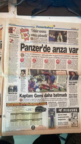 FANATİK SPOR GAZETESİ - TURKISH NEWSPAPER - DOĞUM GÜNÜ HEDİYESİ  - EKSİKSİZ TAM TAKIM GAZETE - 2 MART 1999 - SAYI: 1199 - İSMET TONGO - OSMAN TANBURACI - METİN TÜKENMEZ - YALÇIN DUMER - NECİL ÜLGEN - CAN UYGUR - MEHMET YILMAZ - YUSUF DURSUN - YALÇIN TÜRK - CÜNEYT KARAKAYA - BÜNYAMİN OSMAN - GERÇEK SPOR GAZETESİ - FANATİK - BU VATAN HEPİMİZİN - ALİ SAMİ YEN’DE OLAĞANÜSTÜ HAL - TERİM-LÖW DÜELLOSU - TOSHACK’İN AKLI KARTAL’DA - BASKETBOLDA 5 AVRUPA SINAVI - UEFA’DA ÇEYREK FİNAL HEYECANI - PASTACI TIRPAN HOCA OLDU - TRABZON’DA DEPREM - SÜMER DE GİDİYOR - JET-PA OYUNU - FENER’İN KREDİSİ BİTTİ - ASLAN’DA SEÇİM 1 MAYIS’TA - CİM BOM MUCİZESİ - HAGİ’YE TERAPİ - POPESCU ENDİŞESİ - BİR GOLE BEŞ PUAN - YILMADILAR SAVAŞTILAR - LİDERLİK ERZURUM’DAN GEÇİYOR - SARIGÜL’E PLAKET - FENERBAHÇE SEFERBERLİĞİ - DOPİNG KONTROLÜ - TUGAY TAM DÜZELMEDİ - BURAK BİR VURDU PİR VURDU - ATİLLA DONAT İSTİFA ETTİ - TRABZONSPOR - GALATASARAY - FENERBAHÇE - BEŞİKTAŞ - KOCAELİSPOR - ALTAY - ADANASPOR - KARABÜKSPOR - BURSAS