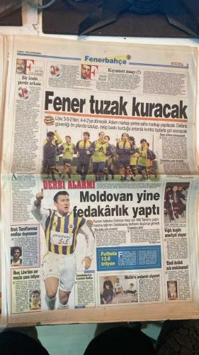 FANATİK SPOR GAZETESİ - TURKISH NEWSPAPER - DOĞUM GÜNÜ HEDİYESİ  - EKSİKSİZ TAM TAKIM GAZETE - 3 MART 1999 - SAYI: 1200 - AKTÜRK - ÜNAL - GORDON MİLNE - KEVİN CAMPBELL - RAHMAN SAĞIROĞLU - YUSUF DURSUN - CÜNEYT KARAKAYA - GERÇEK SPOR GAZETESİ - FANATİK - BU VATAN HEPİMİZİN - AKTÜRK’TEN TRABZONSPOR İSTİFASI - CAMPBELL SALONA KAPANDI - CİM BOM FENER’İ GEÇTİ - EFES PİLSEN 73-58 CSKA - FENERBAHÇE 81-89 REAL MADRİD - ZALGİRİS 76-62 ÜLKERSPOR - GALATASARAY BAYANLAR 92 - DOSTLUĞA ÇAĞRI - FUTBOLCULARIN NOTLARI - BABACAN’IN İNCELEMESİ - HEMOFARM 61-67 TOFAŞ (SAPORTA KUPASI) - MOLDOVAN YİNE FEDAKÂRLIK YAPTI - DOĞU’DA TERÖRE ENGEL - HAKEMLERE DESTEK - BEŞİKTAŞ İŞİ BİTİRECEK - DEV MAÇA GÜN KALDI - TRABZONSPOR - GALATASARAY - FENERBAHÇE - BEŞİKTAŞ - KOCAELİSPOR - ALTAY - ADANASPOR - KARABÜKSPOR - BURSASPOR - ANTALYASPOR - SAKARYASPOR - ERZURUMSPOR - GENÇLERBİRLİĞİ - SAMSUNSPOR - ANKARAGÜCÜ - ERZURUMSPOR 0-1 GALATASARAY - KARABÜKSPOR 0-0 FENERBAHÇE - BEŞİKTAŞ 2-1 BURSASPOR - ALTAY 1-0 ANKARAGÜCÜ - A