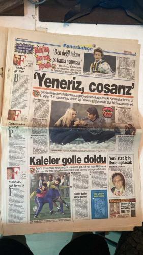 FANATİK SPOR GAZETESİ - TURKISH NEWSPAPER - DOĞUM GÜNÜ HEDİYESİ  - EKSİKSİZ TAM TAKIM GAZETE - 5 MART 1999 - SAYI: 1202 - OSMAN TANBURACI - DOĞAN BABACAN - YUSUF DURSUN - NECİL ÜLGEN - MEHMET YILMAZ - CÜNEYT KARAKAYA - GERÇEK SPOR GAZETESİ - FANATİK - BU VATAN HEPİMİZİN - GALATASARAY PAZARA GÜLECEK - DERBİ ERDEMİR’İN - RÜŞTÜ MEYDAN OKUDU - 24. HAFTA BAŞLIYOR - FENER-TRABZON MAÇI - OGÜN PAF’LA İDMANA ÇIKTI - KAPTAN: 3-1 YENERİZ - CİM BOM ÜÇ PUAN DİYOR - MOSHOEU SÜRPRİZ GOLCÜ - BEŞİKTAŞ FELDKAMP İLE MASADA - MURAT YAKIN’A AF YOK - AMOKACHİ: BEN YOKUM - REAL MADRİD’DE KAVGA - VANSpor’DA BİR GÖZDE - EFES PİLSEN 105-98 ZAFER - FENER’E YAZIK OLDU 74-85 - ÜLKER 82-93 MAĞLUP - TRABZONSPOR - GALATASARAY - FENERBAHÇE - BEŞİKTAŞ - KOCAELİSPOR - ALTAY - ADANASPOR - KARABÜKSPOR - BURSASPOR - ANTALYASPOR - SAKARYASPOR - ERZURUMSPOR - GENÇLERBİRLİĞİ - SAMSUNSPOR - ANKARAGÜCÜ - ERZURUMSPOR 0-1 GALATASARAY - KARABÜKSPOR 0-0 FENERBAHÇE - BEŞİKTAŞ 2-1 BURSASPOR - ALTAY 1-0 ANKARAGÜCÜ - ADANASPOR 3-0 Ç.DA