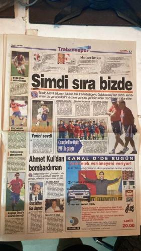 FANATİK SPOR GAZETESİ - TURKISH NEWSPAPER - DOĞUM GÜNÜ HEDİYESİ  - EKSİKSİZ TAM TAKIM GAZETE - 9 MART 1999 - SAYI: 1206 - MEHMET GENÇ - ENGİN VEREL - YUSUF DURSUN - RAHMAN SAĞIROĞLU - CÜNEYT KARAKAYA - NECİL ÜLGEN - GERÇEK SPOR GAZETESİ - FANATİK - BU VATAN HEPİMİZİN - FELDKAMP ARTIK BEŞİKTAŞLI - KALLI 15 MART’TA GELİYOR - YAMAN: İKİNCİ ADAM OLAMAM - FENER KENDİNİ VAKTİ - VOLEYBOLDA AVRUPA SINAVI - MOLDOVA MAÇININ HAKEMİ BELLİ OLDU - LÖW RAKİBE KARŞI ÖNLEM ALAMIYOR - EMRE-OKAN ASLAN’A YAN BAKAN - CİM BOM VE YAKTI - DERBİ KANA BULANIYORDU - TOFAŞ TRABZON GÖZÜNÜ KANARYA’YA DİKTİ - PLAY-OFF’TA AMANSIZ YARIŞ - MAÇA KONSANTRE DEĞİLDİ - EZELİ REKABETİ ANLAMAK - TEPİMİ HAKLI ÇIKARDI - HAKAN ŞÜKÜR UTANDIRMADI - MARKAJ KISKACINI BOZDUK - LÖW HAKAN’I GÖKLERE ÇIKARDI - ASLAN GÖBEKTEN VURDU - LİDER GİBİ OYNAYIN - HEDEF 3. ŞAMPİYONLUK - GERÇEK PROFESYONEL TAFFAREL - SÜREN: DUR, DAHA BİTMEDİ - CENAZEDEN ZAFERE HAGİ - ŞİMDİ HEDEF KUPA - TRABZONSPOR - GALATASARAY - FENERBAHÇE - BEŞİKTAŞ - KOCAELİSPOR