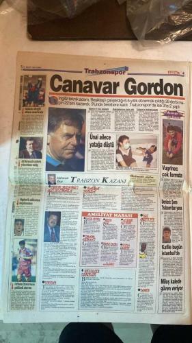 FANATİK SPOR GAZETESİ - TURKISH NEWSPAPER - DOĞUM GÜNÜ HEDİYESİ  - EKSİKSİZ TAM TAKIM GAZETE - 12 MART 1999 - SAYI: 1209 - TAYLAN UYGUR - ULVİ GÜVENEROĞLU - ATIF KEÇECİ - YEMEN EKŞİOĞLU - CENGİZ KAPTAN - OĞUZ DİZER - RAHMAN SAĞIROĞLU - GERÇEK SPOR GAZETESİ - FANATİK - BU VATAN HEPİMİZİN - HASAN ŞAŞ DOPİNG ŞOKU - FİNALİN ADI GALATASARAY-BEŞİKTAŞ - KARTAL RÖVANŞTA ANKARAGÜCÜ’NÜ GEÇTİ - TARAFTARIN KIZGINLIĞI GEÇMEDİ - TRABZON TETİKTE - HAKEMLERİN GÖREV DAĞILIMI - GALATASARAY BAYAN BASKETBOL TAKIMI FİNAL FOUR’DA - BU BİR DEVRİMDİR - HASAN ŞAŞ’A AFERİN İLACI - FATİH TERİM DUBLE DİYOR - CİM BOM’U YAKAN TÜRKÜ - FİŞEKLERİ SAYDILAR - GALATASARAY’A CEZA YOK - TOLGA TUĞSAVUL İCRA TAKİBİ - RAPOR KÖLN’DEN GELDİ - ADNAN POLAT’A FUTBOLCU DESTEĞİ - TRABZONSPOR - GALATASARAY - FENERBAHÇE - BEŞİKTAŞ - KOCAELİSPOR - ALTAY - ADANASPOR - KARABÜKSPOR - BURSASPOR - ANTALYASPOR - SAKARYASPOR - ERZURUMSPOR - GENÇLERBİRLİĞİ - SAMSUNSPOR - ANKARAGÜCÜ - GALATASARAY 2-1 SAKARYASPOR (KUPA) - BEŞİKTAŞ 2-0 ANKARAGÜCÜ