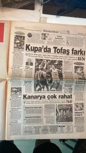 FANATİK SPOR GAZETESİ - TURKISH NEWSPAPER - DOĞUM GÜNÜ HEDİYESİ  - EKSİKSİZ TAM TAKIM GAZETE - 18 MART 1999 - SAYI: 1215 - ERTUĞRUL AKÇAYLI - İSMET TONGO - ORHAN YILDIRIM - MEHMET GENÇ - RAHMAN SAĞIROĞLU - CÜNEYT KARAKAYA - NECİL ÜLGEN - GERÇEK SPOR GAZETESİ - FANATİK - BU VATAN HEPİMİZİN - HASAN ŞAŞ DOPİNG TEDBİRSİZ OLARAK CEZA KURULU’NDA - AYHAN’IN ACI İTİRAF - SERGEN’E KIRIK NOT - FENER 1-0 GALİP GELDİ - KANARYA’DA RÜŞTÜ ŞOKU - KUPA 2’DE RÖVANŞ GECESİ - FARUK SÜREN VE AZİZ YILDIRIM: DOSTLUK MESAJI - FELDKAMP’IN KIZI GECE HAYATINI SORDU - TRABZONSPOR’UN DOSYASI - ARÇELİK YENİLDİ DÖRDÜNCÜ OLDU - BEŞİKTAŞ’TA ÜÇLÜ İSTİFA - ÜMİT DAVALA REKOR BEKLİYOR - GALATASARAY PAF TAKIMI JUVENTUS İLE RÖVANŞ - MEHMET CANSUN: KALLİ GELSE NAFİLE - HASAN YANDI A-FERİN SATTI - İNGİLİZLER ASLAN’A HAYRAN KALDI - HAKAN ŞÜKÜR: GALATASARAY’DAN AYRILMAZ - SELMET ŞÜKÜR: BURADAN EMEKLİ OLUR - OKAN BURUK 750 MİLYAR İSTEYECEK - YERLİ DEFANS KURGUSU - FELDKAMP: GELECEK SENEYE BAKSIN - TRABZONSPOR - GALATASARAY - FEN