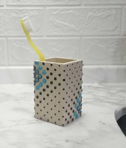 DİŞ FIRÇALIK VE MACUNLUK PUANLI POLİRESİN 6X6X10CM 200ML BANYO SETİ