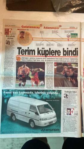 FANATİK SPOR GAZETESİ - TURKISH NEWSPAPER - DOĞUM GÜNÜ HEDİYESİ  - EKSİKSİZ TAM TAKIM GAZETE - 20 MART 1999 - SAYI: 1217 - İSMET TONGO - OSMAN TANBURACI - TEMEL ÖZALAK - METİN TÜKENMEZ - YALÇIN DUMER - OĞUZ DİZER - EROL DEMİRKOL - YUSUF DURSUN - MEHMET ALİ CANBEK - GERÇEK SPOR GAZETESİ - FANATİK - BU VATAN HEPİMİZİN - GALATASARAY 2-2 ADANASPOR: ASLAN CEPTEN YEDİ - HAGİ PENALTI KAÇIRDI - HAKAN ŞÜKÜR BERABERLİK GOLÜ - TİTREYEN LİDER - TERİM’E ELEŞTİRİLER - BALİÇ SAKARYA MAÇINDA YOK - FELDKAMP İSTANBUL’U ÇOK ÖZLEMİŞ - FENER SIRAT KÖPRÜSÜNDE - BALİÇ’İN FORMA GİYMESİ ZOR - RÜŞTÜ: SAKARYA MAÇI KADER MAÇI - LÖW: İYİ BAŞLAYIN, İYİ BİTSİN - UCHE VE DİMAS SAVUNMADA - TRANSFER YALANLAMASI - DEFANSTAN GEÇİT YOK - “PATRON BENİM” LÖW’ÜN MESAJI - VANSPOR 3-0 ELAZIĞSPOR - CAMPBELL TOPÇU DEĞİL - MİLLİ PİYANGO TAM LİSTE - TRABZONSPOR - GALATASARAY - FENERBAHÇE - BEŞİKTAŞ - KOCAELİSPOR - ALTAY - ADANASPOR - KARABÜKSPOR - BURSASPOR - ANTALYASPOR - SAKARYASPOR - ERZURUMSPOR - GENÇLERBİRLİĞİ - SAMSUNSPOR -