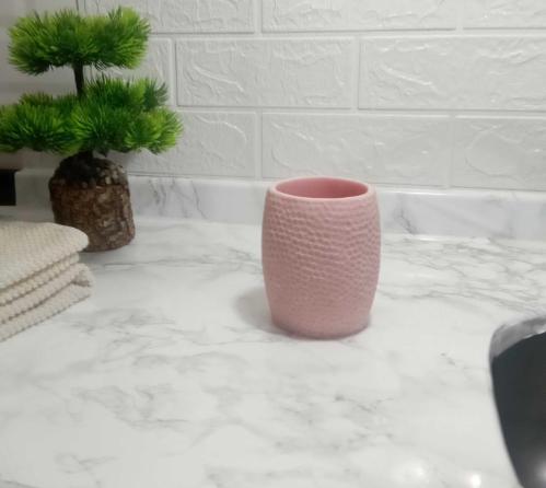 DİŞ FIRÇALIK,MACUNLUK PEMBE PETEK DESENLİ POLİRESİN 8X8X10CM 400ML BANYO SETİ