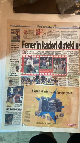 FANATİK SPOR GAZETESİ - TURKISH NEWSPAPER - DOĞUM GÜNÜ HEDİYESİ  - EKSİKSİZ TAM TAKIM GAZETE - 29 MART 1999 - SAYI: 1226 - EROL DEMİRKOL - RAHMAN SAĞIROĞLU - MURAT AKBAŞ - CÜNEYT KARAKAYA - MEHMET GENÇ - NECİL ÜLGEN - OĞUZ DİZER - GERÇEK SPOR GAZETESİ - FANATİK - BU VATAN HEPİMİZİN - FATİH AKYEL’E PANZER KANCASI - SERGEN’İN MUHTEŞEM DÖNÜŞÜ - DOPİNG TAKİPTE: UEFA NUMUNE KONTROLÜ - MUSTAFA DENİZLİ’NİN BAŞARILI KARNESİ - KÜSKÜNLERE AF - GALATASARAY’DA BAYRAM KUTLAMASI - GRUPLARDA KIYAMET KOPTU - PLAY-OFF’TA MÜTHİŞ TAKİP - KALLİ’NİN KOZU AMOKACHİ - TELEVOLE PROGRAMI - EMRE SAMSUN MAÇINA YETİŞECEK - GALATASARAY’DA İZİN BİTTİ - TAFFAREL’İN TÜRK USULÜ BAYRAMI - GALATASARAY PAF TAKIMI BELLINZONA TURNUVASINA GİDİYOR - HAGİ: AVRUPA’YA AÇILMALARI GEREK - HAGİ JUBİLESİ 9 HAZİRAN’DA - TERİM’İN HEDEFLERİ: ÜÇÜNCÜ ŞAMPİYONLUK VE AVRUPA - POPESCU’NUN FEDAKÂRLIĞI: İĞNEYLE OYNADI - VEDAT TAKIMA MONTE EDİLECEK - TRABZONSPOR - GALATASARAY - FENERBAHÇE - BEŞİKTAŞ - KOCAELİSPOR - ALTAY - ADANASPOR - KARABÜKS