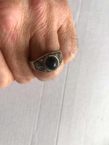 Metal yüzük gümüş değildir