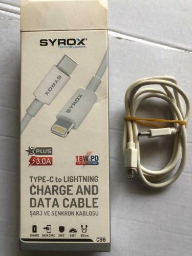 LOT.10 » iPhone şarj senkron kablosu