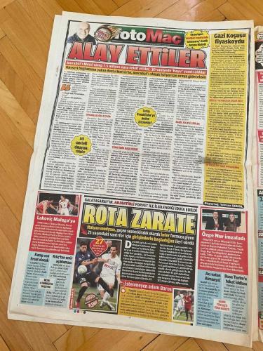 FOTOMAÇ GAZETESİ - 27 HAZİRAN 2012 - UMUT RESMEN G.SARAY’DA - OLAY SÖZLER - BAK ATARIM DIŞARI - GAKGOŞ OLDU - ROBİNSON SÜRPRİZİ - YİNE İSPANYA - ZİRVEDEN İNMEYECEĞİZ - ZIEGLER SEFERİ - DAYAK YEDİK AMA YIKILMADIK - KARTAL'A ARENA REDDİ - AZİZ YILDIRIM - ABDURRAHİM ALBAYRAK - ALİ DÜRÜST - FİKRET ORMAN - ADNAN ÖZTÜRK - ABDULLAH KIĞILI - YILDIRIM DEMİRÖREN - RECEP TAYYİP ERDOĞAN - METE DÜREN - SİNAN VARDAR - CENGİZ ZÜLFİKAROĞLU - NUSRET YILMAZ - FATİH TERİM - SAMET AYBABA - ERGİN ATAMAN - ŞENOL GÜNEŞ - ERMAN KUNTER - UMUT BULUT - DANY NOUNKEU - FELİPE MELO - HAMİT ALTINTOP - BARIŞ ÖZBEK - KAZIM KAZIM - SELÇUK İNAN - MİLAN BAROS - BOGDAN STANCU - DIEGO COSTA - MİCHAEL ENERAMO - BARIŞ MEMİŞ - TOMAS SIVOK - PAUL ROBINSON - ALLAN MCGREGOR - SİNAN BOLAT - EMRE BELÖZOĞLU - ANDRE SANTOS - LUGANO - NİANG - TİNO COSTA - ZIEGLER - YOBO - LAKOVIC - ÖZGE NUR YURTDAGÜLEN - BUSE TERİM - HINCAL ULUÇ - SAVAŞ ÇORLU - SÜLEYMAN GÜLTEKİN - YILMAZ ŞENOL - AHMET ÇALIK - ZEKİ UZUNDURUKAN