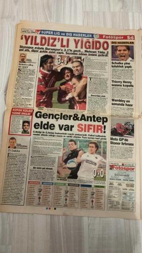 FOTOSPOR SPOR GAZETESİ - TURKISH NEWSPAPER - DOĞUM GÜNÜ HEDİYESİ  - EKSİKSİZ TAM TAKIM GAZETE -- 11 MART 2007 PAZAR   AURELIO - ALEX DE SOUZA - KEZMAN - TUNCAY ŞANLI - SERDAR - LUGANO - APPİAH - HÜSEYİN ÇAĞLAR - ERGUN HİÇYILMAZ - SİNAN ENGİN - ZAFER TUZUN - ONUR KAYADOR - ÖZCAN DAL - TURHAN SOFUOĞLU - YATTARA - UMUT BULUT - BÜLENT DEMİRLEK - ADNAN POLAT - ERİK GERETS - SONG - HASAN ŞAŞ - KUTLUALP - SAADETTİN SARAN - JUAN FIGER - AZİZ YILDIRIM  İDDAA CUMA BAŞLIYOR - EFSANE GERİ DÖNDÜ - FENERBAHÇE-KONYASPOR MAÇI - GALATASARAY-TRABZON KIRILMA NOKTASI - FIRTINA UMUT ÇOK FORMDA - YATTARA ŞOK ETTİ - ANKARA’DA KIRMIZI ALARM - ALEX SÖZ VERDİ - 12 MAÇ SONRA 2 GOL - GEÇ GELEN İTİRAF - 800 BİN DOLAR DAVASI - ALEX ÇOK DEĞERLİ - ŞAMPİYONLUK UFUKTA - TARAFTARLARA MÜJDE  FENERBAHÇE - GALATASARAY - BEŞİKTAŞ - TRABZONSPOR - KAYSERİSPOR - KONYASPOR - GENÇLERBİRLİĞİ - BURSASPOR - SİVASSPOR - ANTALYASPOR - VESTEL MANİSASPOR - ANKARAGÜCÜ - ANKARASPOR - ÇAYKUR RİZESPOR - DENİZLİSPOR - KAYSERİ ERCİYESSPOR -