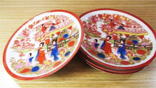 ViNTaGe JAPON GEYŞA Desen PoRSeLeN TABAKLAR....4 Adet