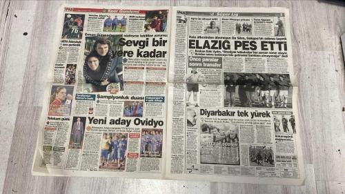 PAS SPOR GAZETESİ - 11 OCAK 2003 - SOK GELİSMELER - SPOR HERGÜN BU GAZETEDE - ALBAYRAK PASS IMZALIYOR - HASAN SASI ALMAZSAMT NAMERDIM - RAPAIC GITT - REBROV GELIYOR - SAMSUNSPOR - BURSASPOR - GAZIANTEP - RIZESPOR IZ BIRAKACAK! - ADANA DEMİR - GENÇ AVI - BESIKTAD - BEŞİKTAŞ'A BABA SEVGİSİ - MİSİLLEME - GALATASARAY DİREĞE TAKILDI - REVIVO OLAY - YILDIRIM SÖZÜ - ORTEGA ZİRVESİ - BEHÇET - ERHAN ALBAYRAK - AZIZ YILDIRIM - REVIVO - HASAN ŞAŞ - RAPAIC - LUKUNKU - REBROV - ORTEGA - EMRAH - ÜMIT - ERMAN GÜRACAR - TAMER ÖZÇAM - SAMET AYBABA - SÜMER - OVIDYO - DOĞAN - DA SILVA - BAKİ AYDIN - MUSTAFA AKÜLKE - FUAT YAMAN - ALPER - KUBİLAY - SAVAŞ - MUHARREM - EMİN KATİP - HÜSEYİN HAMAMCI - SİNAN YILDIZ - CENK KARACE - ÖNDER TURACI - RONALDO - AMARAL - LUCESCU - ZAFER - BAYRAM - ALİDE - TASİN - AYHAN - ALİ DÜRÜST - HOOIJDONK - CHRISTIAN - EMRE ASIK - İHSAN UÇARGIL - PINTO - ARİF - KAHN - FELIPE - CRISTURGOGNE - JOTEN LAMPSHA - MONDRAGON - BÜLENT - HAKAJ - ERGİN - ÜMİT DAVALA - BERKANT - CİHAN