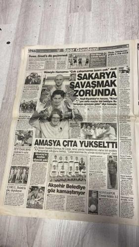 PAS SPOR GAZETESİ - 12 OCAK 2003 - ATORİZE - GÜZELLİK VE PROFESYONELLİK - ÖDEŞTİK İLHAN - DOĞRU SÖZE NE DENİR - TAKOZ RECEP - ŞEYTAN BETİL - BU TEKME ADAMI YAKAR! - KİM VURDUYA GİTTİM - FENERBAHÇE W.BREMEN 5-1 - FENERLİ ARTIK AĞLAMAYACAK! - KANARYA FIRTINASI - ZAFER TOZUM - OĞUZ ÇETİN TAKDİMİMDİR - SİYAH&BEYAZ - BEHÇET ÇABUK ALIŞTI! - İMPARATOR UMUTLU - CENK KARACA - HAKEM KOMEDİSİ - PENALTICI HAKAN - SAMSUNSPOR - ADANASPOR - G.SARAY ANTWERP - PİŞMAN ETMEM! - FENER'İN FRENİ BOŞALDI - REBROV - MACKOLİK - İLHAN - TAKOZ RECEP - ŞEYTAN BETİL - ALİ GÜNEŞ - SEMİH - HAKAN BAYRAKTAR - CEYHUN - ERHAN ALBAYRAK - VLADIMIR - JOHNSON - BEHÇET - TUNCAY - YUSUF - OĞUZ ÇETİN - CENK KARACA - SARAN - LUKUNKU - FELIPE - CHRISTIAN - SEDAT - İLKER - MILAN RAPAIC - REBROV - DUPONT - TERİM - AZİZ YILDIRIM - HASAN - ORTEGA - PANCU - LUCESCU - MALDARASANU - BÜLENT ÜLGEN - DAUM - SİNAN ENGİN - ERDOĞAN - KIVANÇ OKTAY - PASCAL NOUMA - ALİ EREN - AYHAN OPTUR - ŞEREF NASIR - HÜSEYİN HAMAMCI - ÇETİN - SERKAN