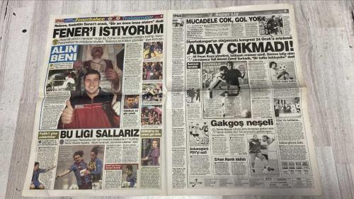 PAS SPOR GAZETESİ - 18 OCAK 2003 - İKİ ASLAN DAHA - KINKLADZE - SPOR HERGÜN BU GAZETEDE - PAS - REBROV - VALVARD - ŞAMPİYON - REVIVO İLE ŞOV YAPARIZ - TRABZON 2-1 - SİZE GÜZEL Bİ MÜJDEM VAR BABA AYLAR SONRA NİHAYET TAM ARADIĞIM GİBİ BİR İŞ BULDUM BUGÜNE BUGÜN KARŞINIZDA FENER STADI MARATON TRİBÜNÜ AMİGO YARDIMCISI MÜKREMİN VAR - TATİL DEVAM EDİYOR - KAZANMAK GÜZEL - MUM DİKMEYELİM - GALATASARAY MISIR'DA - BEN REVIVO GİBİ İHANET ETMEM - TRABZON İYİ YOLDA - MAÇIN KARNESİ BÖYLE OYNADILAR - ŞEYTAN ÜÇGENİ SAHADA KAYIP - TRABZON İNADI FENER'İ BİTİRDİ - KALECİ PETKOVİÇ KÖTÜ BAŞLADI İYİ BİTİRDİ - KARA BOĞA ÇALIŞTI - KALECİ VOLKAN GÜVEN VERMEDİ - İKİ DAKİKALIK FENER - TUNCAY ETKİSİZDİ - GÜNEŞ ANTALYA'DA PARLADI - KAPTAN ABDULLAH - ALO AZİZ DOSTUM ORADA MI - BİRLİKTE COŞARIZ - G.SARAY GÜRCÜ'YÜ TRANSFER ETTİ - SİMPLİCİO'YA YOL AÇILDI - FABİO - XAVİER - REBROV - VALVARD - SARAN - BALİÇ - REVİVO - ALİ GÜNEŞ - SAMET AYBABA - ALİŞEN - ERMAN ÖZGÜR - VOLKAN - MÜKREMİN - HARI TÜRKMEN - SERDAR ŞENRAYA