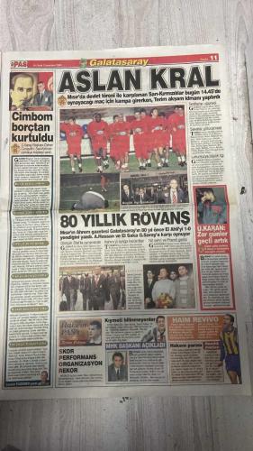 PAS SPOR GAZETESİ - 18 OCAK 2003 - İKİ ASLAN DAHA - KINKLADZE - SPOR HERGÜN BU GAZETEDE - PAS - REBROV - VALVARD - ŞAMPİYON - REVIVO İLE ŞOV YAPARIZ - TRABZON 2-1 - SİZE GÜZEL Bİ MÜJDEM VAR BABA AYLAR SONRA NİHAYET TAM ARADIĞIM GİBİ BİR İŞ BULDUM BUGÜNE BUGÜN KARŞINIZDA FENER STADI MARATON TRİBÜNÜ AMİGO YARDIMCISI MÜKREMİN VAR - TATİL DEVAM EDİYOR - KAZANMAK GÜZEL - MUM DİKMEYELİM - GALATASARAY MISIR'DA - BEN REVIVO GİBİ İHANET ETMEM - TRABZON İYİ YOLDA - MAÇIN KARNESİ BÖYLE OYNADILAR - ŞEYTAN ÜÇGENİ SAHADA KAYIP - TRABZON İNADI FENER'İ BİTİRDİ - KALECİ PETKOVİÇ KÖTÜ BAŞLADI İYİ BİTİRDİ - KARA BOĞA ÇALIŞTI - KALECİ VOLKAN GÜVEN VERMEDİ - İKİ DAKİKALIK FENER - TUNCAY ETKİSİZDİ - GÜNEŞ ANTALYA'DA PARLADI - KAPTAN ABDULLAH - ALO AZİZ DOSTUM ORADA MI - BİRLİKTE COŞARIZ - G.SARAY GÜRCÜ'YÜ TRANSFER ETTİ - SİMPLİCİO'YA YOL AÇILDI - FABİO - XAVİER - REBROV - VALVARD - SARAN - BALİÇ - REVİVO - ALİ GÜNEŞ - SAMET AYBABA - ALİŞEN - ERMAN ÖZGÜR - VOLKAN - MÜKREMİN - HARI TÜRKMEN - SERDAR ŞENRAYA