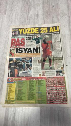 PAS SPOR GAZETESİ - 20 OCAK 2003 - KUN AKAN EDER - YÜZDE 25 ALİ - LUKUNKU MISIR MAÇINDAKİ FUTBOLUNU BEĞENMEDİ - SPOR HERGÜN BU GAZETEDE ANLAŞIN ARTIK - ÇOK KÜÇÜK PRÜZLER VAR - İSYAN - TERİM MISIR MAÇINDA ETKİSİZ OLAN DAVALA'YI AZARLAYIP SON KEZ UYARDI - YETER ARTIK KENDİNE GEL - ÖVGÜ İÇİN ÇOK ERKEN - YÜZDE 100 İÇİN SABIR - BAŞARIYA MECBURUM - BÜLENT: HIRSIYLA BENİ MEST ETTİ - ASLAN COŞTU - ÜMİTTEN ÖZÜR - LIVERPOOL'DAN BASKI - XAVIER - EN İYİ LOGOLAR - KEMAL BENİM - REBROV GELİYOR G.ANTEPLİ YILDIZI İSE YILDIRIM BİTİRECEK - GÖVDE GÖSTERİSİ VAR - KORKSUNLAR - REVIVO PAS'IN BİR AY ÖNCE YAZDIĞI GİBİ G.SARAYLI OLDU İSRAİLLİ İMZA ATIP ORTEGA'YA MEYDAN OKUDU - ÖNCE REVIVO SONRA SUAT USTA İMZAYI ATTI - FENER MAÇINDA YOK - BENİ BAŞKALARIYLA KIYASLAYANLAR UTANSIN - LUKUNKU - TERİM - DAVALA - ÜMİT - BÜLENT - XAVIER - KEMAL - REBROV - YILDIRIM - REVIVO - ORTEGA - ELMAS - DÜRÜST - METİN OKTAY - METİN - HAGİ - SUAT USTA - CANAYDIN - AZİZ YILDIRIM - HÜSEYİN DAĞ - ERDOĞAN ÖZALIP - YUNUS - MEHMET YILMAZ
