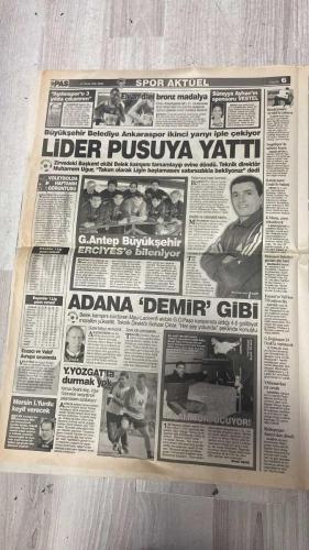 PAS SPOR GAZETESİ - 21 OCAK 2003 - AURELİO BEŞİKTAŞ'TA - TAYFUR TAMAM - HASAN'I TUTUN - AURELIO PAS'I ZİYARET ETTİ - SIKI FENER'İ SARAN - BİZİ ŞİMDİ KİMSE TUTAMAZ - ALLAH KORUDU - ORTEGA PATLADI - DURDURAMAZSINIZ - SABIR SUAT - BEN SABIRLI İNSANIM - XAVIER'İN ALTERNATİFİ STOICAN - BREZİLYALILAR KABAK TADI VERDİ - BAŞKASI OLMA KENDİN OL - ÇOCUKLAR DUYMAZ - AYDINSPOR'U 3 YILDA ÇIKARIRIM - SPOR AKTÜEL - LİDER PUSUYA YATTI - ERCİYES'E BİLENİYOR - ERCİYES'E BİLENİYORUZ - MERSİN İ.YURDU KEYİF VERECEK - ADANA DEMİR GİBİ - GÜZEL FUTBOL SEVİNDİRDİ - AURELİO - TAYFUR - HASAN - SADDETTİN SARAN - MARCE - SARAN - AZİZ YILDIRIM - ORTEGA - SUAT USTA - ALİ - DÜRÜST - CANAYDIN - XAVIER - STOICAN - CARLSBERG - FELİPE - ELVAN - SÜREYYA A - MUHARREM UĞUR - FİKRET NAZ - SAPER - MUSTAFA BAŞ - ERCAN - SAKIR - ALİTHEKAU - MUHAM - BEHZAT ÇINAR - UĞUR TÜTÜNEKER - TANK - DEV UĞUR T - REŞAT OĞUZ - CANDEĞER - SEDAT YILMAZ - SİNAN GENÇ - CAHİT - EMRE - CANPOLAT - ÖYKÜ - ÖYKÜ TOPAL - ÜMİT KAYIHAN - BİHARMED - ENUN