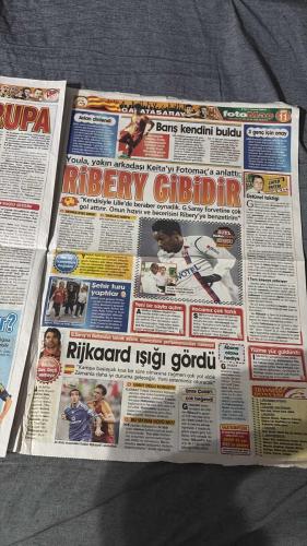 PAS FOTOMAÇ -TURKISH NEWSPAPER - DOĞUM GÜNÜ HEDİYESİ  - TAM TAKIM EKSİKSİZ GAZETE  7 TEMMUZ - 2009 - RÜYA DEĞİL GERÇEK! F.BAHÇE, SÜPER YILDIZI REAL'DEN İSTEDİ - FENER'DEN YÜZYILIN TRANSFER - SON DAKİKA G.SARAY'DA SNEIJDER BOMBASI - TEKKE'DEN ŞENER'E AÇIK ÇAĞRI - HINCAL ULUÇ'LA GÜNDEMİN İÇİNDEN - RIJKAARD AVRUPA'DA BAŞARI İÇİN GETİRİLDİ - KEITA RIBERY KADAR HIZLI - TABATA KARTAL - EVET DEDİM - ROBBEN - BEŞİKTAŞ, QUARESMA İLE GÖRÜŞTÜ - VOLKAN DEMİREL F.BAHÇE'DE KALDI - COLOCCINI HAREKATI - VARGAS DA GELİYOR - TEK BAŞINA MAÇ KAZANDIRIYOR - BİR GÖRÜŞ - FENER'E ABD'Lİ BOMBACI - CİMBOM'A FARK ATTI - KONTRA BAKIŞ - ALMAN AŞKI BAŞKA - YAN ETKİLER - SICAKLAR BUNALTTI - HINCAL ULUÇ - RIJKAARD - SONGDER - HALDUN ÜSTÜNEL - KEITA - RIBERY - TABATA - SELÇUK MANAV - ROBBEN - JANSSEN - VALDANO - COLOCCINI - VARGAS - KAKA - RONALDO - BARIŞ DİNÇ - DAUM - TUNCAY ŞANLI - MEHMET TOPUZ - TUNCAY - VOLKAN DEMİREL - ARAGONES - SANC - BÜLENT UYGUN - MBEMBA - LATE - TAMAS - TADEUST - IBSON - UĞUR BORAL - TELLO -