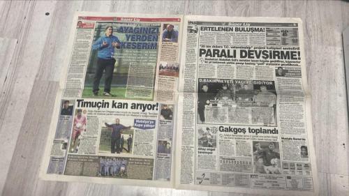PAS SPOR GAZETESİ - 28 OCAK 2003 - ŞANLIURFASPOR 3'TE ÜÇ YAPACAK - SPOR AKTÜEL - TEMPO YÜKSELDİ - ESKİŞEHİR'DE SATRANÇ FESTİVALİ - ADIYAMANSPOR'DA HASRET - HAKKARİSPOR KÖŞEYİ DÖNDÜ - VOLEYBOLDA HAFTANIN GÖRÜNTÜSÜ - VOLEYBOL - RİZE'DE ROTA ANTALYA - SKOR - TOTO 3/3 - GOLLER - TAKTİK ÇALIŞMASI YAPTI - HATAYSPOR HOCASINI ARIYOR - NAZİLLİ BELEDİYE TAKVİYE YAPTI - MERSİN İ. YURDU PUSUYA YATTI - VESTEL MANİSA'DA ERİŞ'TEN GÖZDAĞI - G. DOĞAN - HÜSNÜ ÖZKARA - SEDAT - FUAT YAMAN - EVREN - AYBABA - CEM - ABDULLAH GÜL - TİMUÇİN - ORTEGA - OUMAR - MUSTAFA - EMRE - HASAN ŞAŞ - REVIVO - XAVIER - VOLKAN - BÜLENT - TAROT SANI - SANI - KEMAL - CELAL DOĞAN - SADETTİN SARAN - BÜLEND KARPAT - SERDAR CAKMAN - VANE REL - ZAFOR TÜZÜN - HADİ TÜRKMEN - CEM ARSLAN - ARIF - MARAN - MAKAB - AYHAN - SUAT USTA - LUCE - SEAN - DENİZ - TANK - FOND - DER - EARNE - ESİNER - BİLGİLİ - BUCCANEERS - GREDO - AGREGORIO - MBOMA - HİDO - TÜMER METİN - MÜSLÜM - DEMİRÖREN - CEYHUN - CORDOBA - REBROV - SERHAT - YUSUF - LALATOVİC