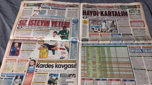PAS FOTOMAÇ -TURKISH NEWSPAPER - DOĞUM GÜNÜ HEDİYESİ  - TAM TAKIM EKSİKSİZ GAZETE  16 TEMMUZ - 2009 - KAZANACAĞIZ - KAVGACI DEĞİLİM - ARDA'YI İSTİYORUM - AURELIO FENER GERİ DÖNEBİLİR - KULÜP BUL DENİLEN HAMİT FENERBAHÇE YOLUNDA - ADRESİ KADIKÖY - FENER'İN YENİ TUNCAY'I OLUR - GÖZDE MALDONADO - İDMANDA ÇİFTETELLI - CARLOS'A SINAV CEZASI - GURBETÇİLER YORUYOR - ÖZER İLE TOPUZ'A ÖZEL - F.BAHÇE SAO PAULO'LU YILDIZIN PEŞİNDE - HERNANES BOMBASI - KOCAMAN ALIP GELECEK - FENERLİLER MÜJDE HERNANES GELİYOR - F.BAHÇE SEVGİSİ BAŞKA - MALDONADO - DAUM - REBOSIO - CARLOS - ÖZER - TOPUZ - AYKUT KOCAMAN - DENİZ - ALEX - GÖNÜL - ERTUĞRUL KARANLIK - BİLİCA - HALDUN ÜSTÜNEL - RIJKAARD - KEITA - LINCOLN - VAN DER VAART - ADNAN POLAT - YILDIRIM - ARDA - EMRE - LUIS GARCIA - HUGO BROOS - SADRİ ŞENER - BÜLENT UYGUN - DUDU - MEHMET ALİ AYDINLAR - ÖNDER TURACI - CAETANO - SÜLEYMAN HURMA - LJUBOJA - ERDİNÇ - THIERRY FIDJU TUAZAETU SUAT ÖNEN - DIXON - ZEKİ AYAYDIN - SARVAN - SELÇUK DERELI - CÜNEYT ÇAKIR - MUSA