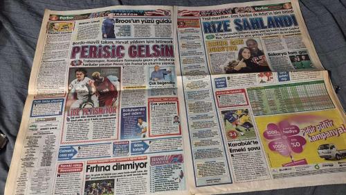 PAS FOTOMAÇ -TURKISH NEWSPAPER - DOĞUM GÜNÜ HEDİYESİ  - TAM TAKIM EKSİKSİZ GAZETE  20 TEMMUZ - 2009 - VAN DER VAART CIMBOM'A - LUCAS NEILL G.SARAYLI OLMAK ÜZERE - ESKİŞEHİRSPORLULAR GAZİANTEPSPORLULAR DEV POSTERLİ FİKSTÜRÜNÜZ BUGÜN FOTOMAÇ'TAN HEDİYE - HAMİT F.BAHÇE'DE - BU BEŞİKTAŞ ÇOK İŞ YAPAR - TRABZONSPOR'A SÜPER YETENEK PERİSİÇ - BATUHAN VE ZAPO KADRO DIŞI - PABLO ARMERO İTALYAN DEVİ MILAN'LA HERNANES KAPIŞMASI - DEV KAPIŞMA - SON KAPTANIN ADI DENİZ BARIŞ - SIKINTIYA NE GEREK - ŞOVU SEVMEM - UÇAĞI KAÇIRDIM GELEMİYORUM - GENÇLİK ATEŞİ - UYUMLU ÇALIŞIYORUZ - FURKAN'A İLGİNÇ FIRÇA - MOSTUROĞLU - AURELIO - TUNCAY - MALDONADO - DAUM - REBOSIO - CARLOS - ÖZER - TOPUZ - AYKUT KOCAMAN - DENİZ - ALEX - GÖNÜL - ERTUĞRUL KARANLIK - BİLİCA - HALDUN ÜSTÜNEL - RIJKAARD - KEITA - LINCOLN - VAN DER VAART - ADNAN POLAT - YILDIRIM - ARDA - EMRE - LUIS GARCIA - HUGO BROOS - SADRİ ŞENER - BÜLENT UYGUN - DUDU - MEHMET ALİ AYDINLAR - ÖNDER TURACI - CAETANO - SÜLEYMAN HURMA - LJUBOJA - ERDİNÇ - THIERRY
