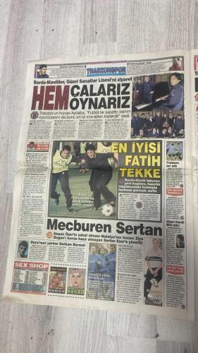 PAS SPOR GAZETESİ - 31 OCAK 2003 -KANU ATAĞI - TAYFUN SAVAŞI - BEŞİKTAŞ VE FENER ATAĞI - KOMEDİ - DELİKANLI ARIEL - ASLAN'A NUIK - BİR DİZİ ÖNLEM ALINDI - YARINLAR F.BAHÇE'NİN - PANCU MÜJDESİ - SIRA BEŞİKTAŞ'TA - FENER BENİM - SAKARYASPOR'A SENDİKA DESTEĞİ - BEYİN TAKIMI HAZIR - GALATASARAY'DA XAVIER RÜZGARI - ALPER'E ÖVGÜ - ÜLKERSPOR DA VIRTUS'U DAĞITTI - LAKERS'TA KOBE ŞOV - BETİ'Yİ BİTİRİN - VE MUTLU SON - EN İYİSİ FATİH TEKKE - MECBUREN SERTAN - AHMET DEMET - TAYFUN KORKUT - FATİH TERİM - HASAN ŞAŞ - ALİ AYDIN - PANCU - AYHAN OPTUR - ORTEGA - SERGEN - NOUMA - BÜŞRA BABAOĞLU - ÜMİT DAVALA - BATISTA - REVIVO - ERGÜN - CİHAN - AYHAN - BERKANT - ABEL XAVIER - ALPER YILMAZ - KOBE - SADETTİN SARAN - VLADIMIR - MÜCAHİT CAN - FATİH TEKKE - SERTAN ESER - HASAN ÖZER - ZİYA DOĞAN - MEHMET ŞAHAN