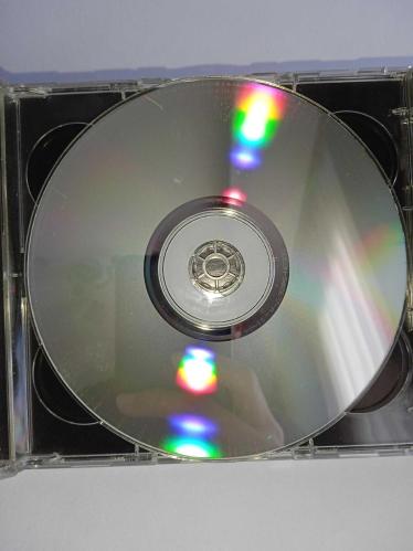 Vcd Duman Bu akşam Konser Cd si. Orijinal. 2 Disk. Diskler 10 üzerinden 9-9.5 sorunsuz çalışıyor. Kartonet tertemiz koleksiyonluk