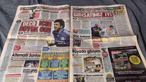 PAS FOTOMAÇ -TURKISH NEWSPAPER - DOĞUM GÜNÜ HEDİYESİ  - TAM TAKIM EKSİKSİZ GAZETE  27 TEMMUZ - 2009 -FENER IN SON SÜRPRİZİ DECO - RONALDO BUGÜN BEŞİKTAŞLI OLABİLİR - DECO'DA PÜRÜZ ÇIKARSA ROTA DOS SANTOS - GALATASARAY, PIZARRO'NUN PEŞİNE DÜŞTÜ - BOMBACI - G.SARAY İPİ ÇOK RAHAT GÖĞÜSLER - GABRIC'TE OYUN - BİTTİN SEN LINCOLN - YİĞİDO'YA MAESTRO - NİHAT BEŞİKTAŞ KAMPINDA - SANTOS HERKESİ MEST ETTİ - TAKTİK SİZSİNİZ - SOLU ULDURUR - GÜİZA'YA LYON TALİP - DECO İÇİN BÜYÜK GÜN - GİDİŞATIMIZ İYİ - BÜYÜK MÜJDE RÜYADA GİBİYİM - 100. YIL ŞOVU - BOLU LİGİN BEYİ - KÜÇÜK DEĞİLİZ - MESAJ ALINDI - HIRVAT OYUNU - DECO - NISTELROOY - RONALDO - DOS SANTOS - PIZARRO - HONDA - YASER - FRANK RIJKAARD - BAROS - DROGBA - HAKAN ŞÜKÜR - GABRİÇ - ÜNAL KARAMAN - LINCOLN - NİHAT - DAUM - CARLOS - ALEX - KOCAMAN - AZİZ YILDIRIM - ŞEKİP MOSTUROĞLU - İLHAN EKŞİOĞLU - ALİ YILDIRIM - EMRE BELÖZOĞLU - FABIO BILICA - SAMİR - AYHAN TUMANI - GÜİZA - PERRIN - REMY - GIGNAC - LISANDRO LOPEZ - KAAN - GÖKMEN ÖZTÜRK - BİLAL -