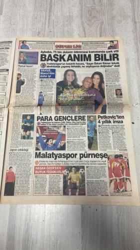 PAS SPOR GAZETESİ - 04 ŞUBAT 2003 - TERİM ZULMÜ - ŞAMPİYONLUĞA AÇIM - KARTAL AVRUPA'NIN EN İYİSİ - AKLIN ZAFERİ - NASIL YAPTIN FATİH - GAKGOS GELECEĞE BAKIYOR - DİYAR PARAM PARÇA - BU NE YAMAN ÇELİŞKİ RİZELİ - ATATÜRK OLİMPİYAT STADI'NIN YOLU AÇILIYOR - BAŞKANIM BİLİR - BİZİM İHTİYACIMIZ YOK - PETKOVİC'TEN 4 YILLIK İMZA - DURDURAMAZLAR - 3 HÜSRAN 1 OKAN - KUTLUAY YİNE 'MVP' SEÇİLDİ - REBROV ATEŞİ - RUŞTU ZİRVEDE - KARTAL COŞTU - ENGİN MUTLU - ÇAĞLA'YLA EVLENİYORUM - ASLAN'IN LİDERİ REVIVO - JOE BATISTA'NIN KEYFİ NİHAYET YERİNE GELDİ - M.POLAT: BAŞARACAĞIM - FABIO PINTO KORKUTTU - G.SARAY'A BÜYÜK ONUR - YENİLER İÇİN ÖZEL MAÇ - GÜNEŞ VE RÜŞTÜ'YE BÜYÜK ONUR - GOLÜMÜ RÜYAMDA GÖRDÜM - FATİH TERİM - REVIVO - JOE BATISTA - LUKONKU - ÜMİT DAVALA - HAKAN ÜNSAL - ÜMİT KARAN - FABIO PINTO - SUAT KAYA - ARIF ERDEM - HASAN ŞAŞ - XAVIER - M.POLAT - MIRCEA LUCESCU - FATİH AKYEL - ABDULLAH - ORTEGA - AHMET DURSUN - ASTROLOG SANİ - CORDOBA - GIUNTI - AZİZ YILDIRIM - OĞUZ ÇETİN - AYDIN - CEM BECEREN