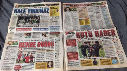 PAS FOTOMAÇ -TURKISH NEWSPAPER - DOĞUM GÜNÜ HEDİYESİ  - TAM TAKIM EKSİKSİZ GAZETE  4 EYLÜL - 2009  - OCAK'TA G.SARAY'DA - CARLOS'UN YERİNE DRENTHE - DENİZLİ'NİN TETİKÇİSİ TABATA - BROOS BANA YÜREKLİ ADAM LAZIM - FENERLİ EMRE'YE 3 MAÇ CEZA GELDİ - MİLLİ TAKIM'DA NİHAT ALARMI - BRAVO ÜSTÜNEL'E - EN PAHALI G.SARAY - DOST UYARISI - SEVGİLİ EMRE - KİMLER TEKME YEMEDİ Kİ - KANARYA KANATLANDI - DAUM YOLU ÖĞRETTİ - BİRÇOK TEKLİF ALDIM - ALEXSİZ ZOR OLUYOR - EMRE'YE 3 MAÇ CEZA - KÜSMEK ASLA - HAZIRIM - CARLOS'A KULÜBE - SEMİH ŞENTÜRK İLE 4 YIL DAHA - GURUR VE ONUR DUYUYOR - YAKIN TAKİP BAŞLADI - VOLKAN BALI NEREDE - FENER'İ REDDETTİK - FRENE BASMALIYIZ - FENER'DE ÇİFT İDMANA DEVAM - CRISTIAN DÖNÜYOR - ÇAĞDAŞ SEVİNÇ - GENCO BORAN - BARIŞ ERTÜL - ALİ ERİM - İSMET BADEM - HALİL ALTINTOP - ADNAN POLAT - FELIX MAGATH - ROBERTO CARLOS - ROYSTON DRENTHE - MUSTAFA DENİZLİ - TELLO - TABATA - BROOS - EMRE BELÖZOĞLU - NİHAT KAHVECİ - ÜSTÜNEL - ALEX - EMRE BOL - SEMİH ŞENTÜRK - HAŞİM ŞAHİN - DANIEL GUİZA -