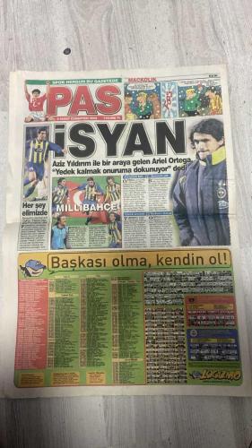 PAS SPOR GAZETESİ - 08 ŞUBAT 2003 - PANCU YENİDEN ÖNLİBERODE - TAYFUR: REKABET OLMASI GÜZEL - BEŞİKTAŞ'IN KAR KORKUSU - UZAKTAN VURUN - NİYAZİ & ZAFER ŞOKE OLDU - MİLLİ KARTAL - SULTAN TÜMER - İBRAHİM İLK KEZ ÇAĞRILDI - SERDAR GÖZÜNÜ FORMAYA DİKTİ - SİNAN & İBRAHİM TRANSFERİ YALAN - KÖRFEZ'E 5 OTOBÜS - LA LAKERS'A YAN BAKILMIYOR - HİNGİS BIRAKIYOR MU - MUTLU SONA ULAŞACAĞIZ - MORAL BOZMAK YOK - BİREYSAL HATALAR BİTECEK - REHAGEL, EROL'A HAYRAN KALDI - ALİ AKDENİZ ŞAŞKIN - SARACOĞLU BAKIMDA - PANCU - H. KÜRÜM - NİHAT KAHVECİ - TAYFUR HAVUTÇU - SİNAN ENGİN - İLHAN MANSIZ - AHMET DURSUN - LUCKESCU - GİUNTİ - NİYAZİ - ZAFER - AHMET YILDIRIM - TÜMER METİN - İBRAHİM ÜZÜLMEZ - VALİ ÇAKIR - SERDAR - KEMAL - OGÜN TEMİZKANOĞLU - KOBE BRYANT - HİNGİS - EROL - OTTO REHAGEL - ALİ AKDENİZ - ARIEL ORTEGA - OĞUZ ÇETİN - KATANEC - AHMET ÇAKAR - TURGAY ŞEREN - ZİYA ŞENGÜL - ARİS - METİN TOKAT - BÜLENT KORKMAZ - FATİH TERİM - ALİ DÜRÜST - BÜLENT DEMİRLEK - KANER - UĞUR - ELMAS - GÜZEL - NESİM