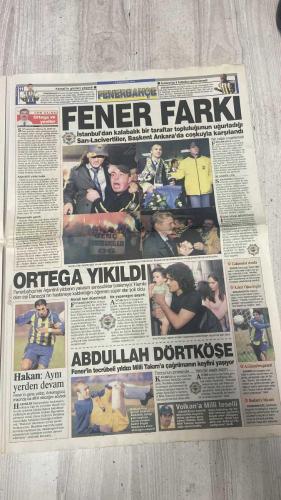 PAS SPOR GAZETESİ - 09 ŞUBAT 2003 - TEKİM'İ DE DELİRTME KAR - SAKATLAR BİLE UNUTULMUŞTU - TİPİ VE KAR YAĞIŞI HESAPLARI BOZDU - ÜMİT KARAN: OYNANMALIYDI - HAKAN ÜNSAL 'FIRSAT DOĞDU' - BÜLENT: BİZİM İÇİN FARKETMEZ - İLK GECE OYNANABİLDİ ZEMİN DAHA AĞIRLAŞTI DENİZLİ'YE DE YAZIK - VOLKAN: CAN ATIYORDUM - AYHAN AKMAN: HAVAMIZ KAÇTI - KAZANMAK GEREK - ORTEGA YIKILDI - BÖYLE SEVGİ GÖRÜLMEDİ - ABDULLAH DÖRTKÖŞE - YENİ BİR SAYFA AÇTIM - VOLKAN'A MİLLİ TESELLİ - ORTEGA ÇÖKTÜ - KARTAL'A ALKIŞ - REZALET - KORKAK LUCE - TERTEMİZ - BAYSAL - SUAT USTA - FATİH TERİM - ÜMİT KARAN - ALİ DÜRÜST - BÜLENT - VOLKAN ARSLAN - AYHAN AKMAN - HAKAN ÜNSAL - CEM DALMAZ - ORTEGA - KEMAL - DANEZZA - ABDULLAH - VOLKAN GLATT - OĞUZ - ALİ GÜNEŞ - REBROV - İLHAN MANSIZ - AHMET DURSUN - SERGEN YALÇIN - GİUNTİ - CORDOBA - HÜSEYİN - MUSTAFA ÇULCU - VLADIMIR - SERHAT - ERHAN ALBAYRAK - MIRKOVIC - OGÜN - TUNCAY ŞANLI - LUCESCU - ABEL XAVIER - ALİ LUKUNKU - METİN TOKAT - HAMİT KAPLAN - OKAN BURUK - ALİ ULUYOL - ZİYA DOĞAN