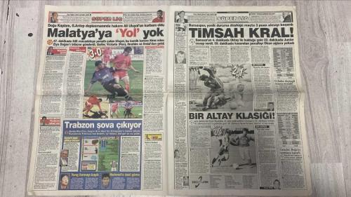 PAS SPOR GAZETESİ - 09 ŞUBAT 2003 - TEKİM'İ DE DELİRTME KAR - SAKATLAR BİLE UNUTULMUŞTU - TİPİ VE KAR YAĞIŞI HESAPLARI BOZDU - ÜMİT KARAN: OYNANMALIYDI - HAKAN ÜNSAL 'FIRSAT DOĞDU' - BÜLENT: BİZİM İÇİN FARKETMEZ - İLK GECE OYNANABİLDİ ZEMİN DAHA AĞIRLAŞTI DENİZLİ'YE DE YAZIK - VOLKAN: CAN ATIYORDUM - AYHAN AKMAN: HAVAMIZ KAÇTI - KAZANMAK GEREK - ORTEGA YIKILDI - BÖYLE SEVGİ GÖRÜLMEDİ - ABDULLAH DÖRTKÖŞE - YENİ BİR SAYFA AÇTIM - VOLKAN'A MİLLİ TESELLİ - ORTEGA ÇÖKTÜ - KARTAL'A ALKIŞ - REZALET - KORKAK LUCE - TERTEMİZ - BAYSAL - SUAT USTA - FATİH TERİM - ÜMİT KARAN - ALİ DÜRÜST - BÜLENT - VOLKAN ARSLAN - AYHAN AKMAN - HAKAN ÜNSAL - CEM DALMAZ - ORTEGA - KEMAL - DANEZZA - ABDULLAH - VOLKAN GLATT - OĞUZ - ALİ GÜNEŞ - REBROV - İLHAN MANSIZ - AHMET DURSUN - SERGEN YALÇIN - GİUNTİ - CORDOBA - HÜSEYİN - MUSTAFA ÇULCU - VLADIMIR - SERHAT - ERHAN ALBAYRAK - MIRKOVIC - OGÜN - TUNCAY ŞANLI - LUCESCU - ABEL XAVIER - ALİ LUKUNKU - METİN TOKAT - HAMİT KAPLAN - OKAN BURUK - ALİ ULUYOL - ZİYA DOĞAN
