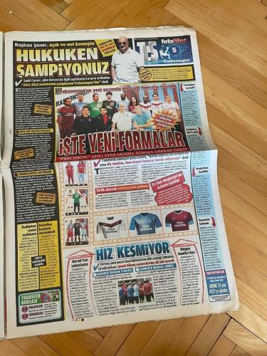 FOTOMAÇ GAZETESİ - 4 TEMMUZ 2012 - AZİZ YILDIRIM'IN TAHLİYESİ İLE BAYRAM YAPAN 25 MİLYON F.BAHÇELİ - TEVEZ - HAMİT ALTINTOP - HUKUKEN ŞAMPİYONUZ - 90'LI YILLARA GERİ DÖNECEĞİZ - ORDU TAARRUZU - BANKO LOS ANGELES - AZİZ YILDIRIM - CARLOS TEVEZ - ALİ KOÇ - NİHAT ÖZDEMİR - FERİT ŞAHENK - VOLKAN DEMİREL - AYKUT KOCAMAN - MEHMET TOPAL - SALİH UÇAN - HASAN ALİ KALDIRIM - DİRK KUYT - ALEX DE SOUZA - CRİSTİAN BARONİ - MEHMET TOPUZ - EMRE BELÖZOĞLU - MEHMET EKİNCİ - ŞÜKRÜ ÖZSOY - LUİGİ MASTRANGELO - MALİK HAİRSTON - DAVİD ANDERSEN - D'OR FİSCHER - SİMONE PİANİGİANİ - HAMİT ALTINTOP - ÜNAL AYSAL - FATİH TERİM - DİMİTAR BERBATOV - ALEX FERGUSON - BURAK YILMAZ - NECATİ ATEŞ - SEMİH KAYA - FELİPE MELO - DANY NOUNKEU - UMUT BULUT - SERVET ÇETİN - AYDIN YILMAZ - PEDRO - GHEORGHE HAGİ - HASAN ŞAŞ - EMRE ÇOLAK - CEYHUN GÜLSELAM - ÜMİT DAVALA - FİKRET ORMAN - SAMET AYBABA - FERNANDES - ALMEİDA - UĞUR BORAL - METİN TEKİN - ALİ GÜLTİKEN - FEYYAZ UÇAR - RİCARDO QUARESMA - ATIF KEÇECİ - MUHAMMED DEMİRCİ