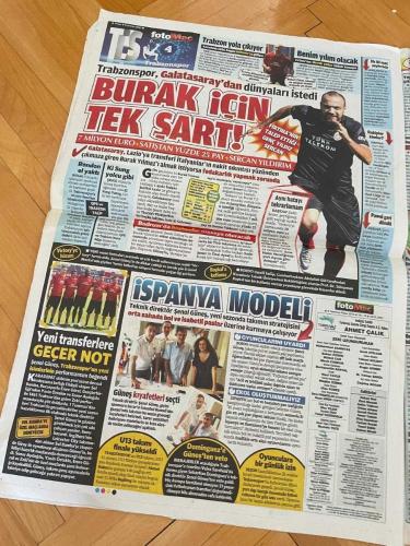 FOTOMAÇ GAZETESİ - 8 TEMMUZ 2012 - TERİM ROBBEN'İ İSTEDİ - HAMİT'TE TOP REAL'DE - KARTAL VİTES KÜÇÜLTMEZ - BURAK İÇİN TEK ŞART - TAKIMDA IŞIĞI GÖRDÜM - YILDIZLARA ŞUT - İSPANYA MODELİ - BANKO SANTOS - FATİH TERİM - ÜNAL AYSAL - ARJEN ROBBEN - HAMİT ALTINTOP - AZİZ YILDIRIM - AYKUT KOCAMAN - ŞENOL GÜNEŞ - SADRİ ŞENER - SAMET AYBABA - AHMET NUR ÇEBİ - BURAK YILMAZ - SERCAN YILDIRIM - QUARESMA - SİMAO - ERNST - HOLOSKO - SİVOK - EGEMEN KORKMAZ - MOUSSA SOW - MİROSLAV STOCH - RECEP NİYAZ - SALİH UÇAN - MEHMET TOPUZ - SEMİH ŞENTÜRK - GÖKHAN GÖNÜL - HASAN ALİ KALDIRIM - HENRİ BİENVENU - VOLKAN DEMİREL - MERT GÜNOK - TUNCAY ŞANLI - LASSANA DİARRA - ALBERTO AQUİLANİ - TİNO COSTA - İBRAHİM TORAMAN - FERNANDES - OĞUZHAN ÖZYAKUP - OLCAY ŞAHAN - JOHN HEİTİNGA - UĞUR BORAL - OSPİNA - FIRAT KOCAOĞLU - ONUR GÜNEY - CEM SULTAN - MERVAN ÇELİK - ALPASLAN ERDEM - BİLİCA - MİCHEL BASTOS - NORDİN AMRABAT - ASSAİDİ - MURATCAN GÜNER - TURGAY DEMİR - EMRE BOL - OĞUR YÖRÜK - RAŞİT ATEŞ - ÇAĞDAŞ SEVİNÇ - İSMET