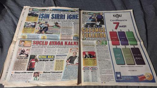 PAS FOTOMAÇ -TURKISH NEWSPAPER - DOĞUM GÜNÜ HEDİYESİ  - TAM TAKIM EKSİKSİZ GAZETE  12 EYLÜL - 2009 -TAKLAMI ATARIM - RIJKAARD, BEŞİKTAŞ SAVUNMASINI YAN TOPLARLA AŞACAK - KANATTAN DELECEK - BORCUNU ÖDE NONDA! - ŞİMDİ ESNAF DESTEK KREDİSİ %0,99* FAİZLE - DERBİ 21.00'DE BAŞLAYACAK! - İPLER ARDA'DA - 3 PUANA KİLİTLENDİK - NOBRE'YE KİLİT - G.SARAY-BEŞİKTAŞ DERBİSİ ZEKA SAVAŞINA SAHNE OLACAK - AKIL OYUNU - TOPUZ: TÜM KUPALARI ALACAĞIZ - TRABZON İÇİN GALİBİYET VAKTİ - ŞOK! EMRE'DEN 'FUTBOLU BIRAKIRIM' TEHDİDİ - SÖZÜ BİLE OLMAZ - PARAYA BAKMA - DAUM ÜZÜLECEK - ALKIŞLAR ÇARŞI'YA - BİRİ ELMA, BİRİ ARMUT - BAROS BOŞLUK BULAMAZ - BÜLENT YILDIRIM DİKKAT! - BİZ ZORU SEVERİZ - İFTARDA BULUŞMA - KEİTA - ADNAN POLAT - ZAFER ERTEM - RİJKAARD - SABRİ - KEİTA&SABRİ - KEWELL - HAKAN - TOPAL - SARP - NONDA - FRANCO - ARDA - ELANO - ARDA TURAN - SERVET ÇETİN - EMRE AŞIK - MERT NOBRE - NOBRE - MUSTAFA SARP - ÇAĞDAŞ SEVİNÇ - BARIŞ ERTÜL - ALİ ERİM - FRANK RİJKAARD - MUSTAFA DENİZLİ - NİHAT - HOLASKO -