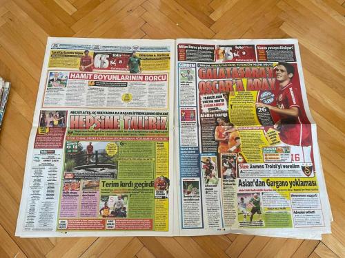 FOTOMAÇ GAZETESİ - 11 TEMMUZ 2012 - HAMİT G.SARAY'DA - CİMBOM'DAN FENERBAHÇE'YE SON DAKİKA GOLÜ - FENER'DEN AQUİLANI ÇIKARMASI - STOCH: NE AYRILMASI - BEŞİKTAŞ'TA KALECİ BİLMECE - OSPINA VEYA MCGREGOR - AYBABA ENGELİ - DİLİMİZ FUTBOL - FIRTINA'DA HEDEF TUNCAY - TEGELEN'DE KAHKAHA SESLERİ - SOTA'NIN AKLI TRANSFERDE - BEN BİR ASKERİM - ARTIK ŞARTLAR EŞİT - ROTA YENİDEN AQUİLANI - G.SARAY'A SİTEM, İNÖNÜ'YE DEVAM - ÜNAL AYSAL - ALİ YILDIRIM - ÖMER TEMELLİ - REZA FEZALI - HASAN ÇETİNKAYA - ÜMİT DAVALA - ABDÜRRAHIM ALBAYRAK - FATİH TERİM - AYKUT KOCAMAN - ŞENOL GÜNEŞ - SAMET AYBABA - ŞOTA ARVELADZE - FİKRET ORMAN - RECEP MAMUR - SELÇUK YULA - EMRE BOL - TURGAY DEMİR - CEVAT KOL - HAMİT ALTINTOP - DİRK KUYT - OSCAR DOS SANTOS - TUNCAY ŞANLI - BURAK YILMAZ - ALBERTO AQUILANI - MIROSLAV STOCH - ALLAN MCGREGOR - DAVID OSPINA - FERNANDES - ALEX DE SOUZA - EGEMEN KORKMAZ - MEHMET TOPAL - VOLKAN DEMİREL - GÖKHAN GÖNÜL - CRISTIAN BARONI - NECATİ ATEŞ - MILAN BAROS - HARRY KEWELL - IBRAHIM AFELLAY