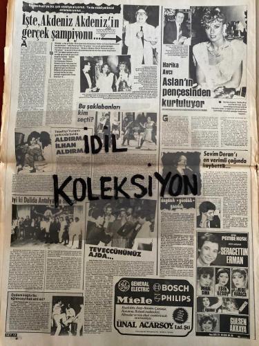 ŞEY HAFTALIK MAGAZİN GAZETESİ - DOĞUM GÜNÜ HEDİYESİ (TURKİSH - NEWSPAPER) - 3 EKİM 1987 - TAM TAKIM 12 SAYFADIR -Michael Jackson Posteri-Ümit Besen-Ali Gencebay-Semra Türel-Ünal Narçın-Sezen Aksu-Hakkı Bulut-Levent Kırca-Mükerrem Taşçıoğlu-Nükhet Duru-Dikran Masis-Gürses-Garo Matyan-Selçuk Başar-Sevtap Parman-Reşat Nuri Güntekin-Ayhan Onal-Tarık Tarcan-İbrahim Tatlıses-Ercan Özdemir-Harika Avcı-Fahrettin Aslan-Sevim Deren-Dalida-Ajda Pekkan-Erkan Özerman-İlhan Aldırma-Ferdi Özbeğen-Necmi Tufan-Turgut Özal-Hülya Koçyiğit-Müjde Ar-Sabah-Gülay Abacı-Sibel Can-Vijdan Arıkan-Ahmet Ayık-Alparslan Türkeş-Halil Tunç-Sema Özal-Kenan Evren-Aydın Menderes-Melih Tuncay-Süleyman Demirel-Oya Aydoğan-Meral Sima-Esin Özsoy-İbrahim Tatlıses-Ahmet Ayık-Ali Özdemir-Kenan Evren-Sema Özal-Hülya Koçyiğit-Müjde Ar-Ajda Pekkan-Dalida-Ferdi Özbeğen-Tarık Tarcan-Fahrettin Aslan-Sevim Deren-Erkan Özerman-Vijdan Arıkan-Sibel Can-Reşat Nuri Güntekin-Ayhan Onal-Harika Avcı-Nükhet Duru-Dikran Masis-Gürses-Garo Matya