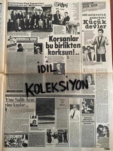 ŞEY HAFTALIK MAGAZİN GAZETESİ - DOĞUM GÜNÜ HEDİYESİ (TURKİSH - NEWSPAPER) - 3 EKİM 1987 - TAM TAKIM 12 SAYFADIR -Michael Jackson Posteri-Ümit Besen-Ali Gencebay-Semra Türel-Ünal Narçın-Sezen Aksu-Hakkı Bulut-Levent Kırca-Mükerrem Taşçıoğlu-Nükhet Duru-Dikran Masis-Gürses-Garo Matyan-Selçuk Başar-Sevtap Parman-Reşat Nuri Güntekin-Ayhan Onal-Tarık Tarcan-İbrahim Tatlıses-Ercan Özdemir-Harika Avcı-Fahrettin Aslan-Sevim Deren-Dalida-Ajda Pekkan-Erkan Özerman-İlhan Aldırma-Ferdi Özbeğen-Necmi Tufan-Turgut Özal-Hülya Koçyiğit-Müjde Ar-Sabah-Gülay Abacı-Sibel Can-Vijdan Arıkan-Ahmet Ayık-Alparslan Türkeş-Halil Tunç-Sema Özal-Kenan Evren-Aydın Menderes-Melih Tuncay-Süleyman Demirel-Oya Aydoğan-Meral Sima-Esin Özsoy-İbrahim Tatlıses-Ahmet Ayık-Ali Özdemir-Kenan Evren-Sema Özal-Hülya Koçyiğit-Müjde Ar-Ajda Pekkan-Dalida-Ferdi Özbeğen-Tarık Tarcan-Fahrettin Aslan-Sevim Deren-Erkan Özerman-Vijdan Arıkan-Sibel Can-Reşat Nuri Güntekin-Ayhan Onal-Harika Avcı-Nükhet Duru-Dikran Masis-Gürses-Garo Matya