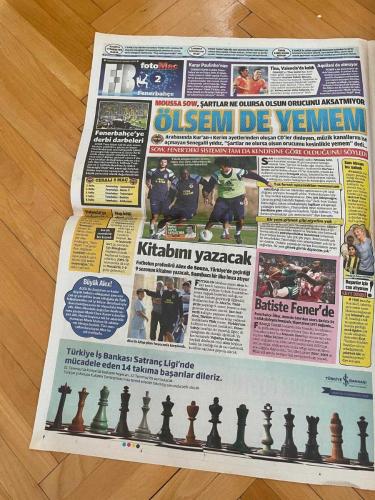 FOTOMAÇ GAZETESİ - 14 TEMMUZ 2012 - BU DA FENERBAHÇE'NİN BOMBASI: VAN DER VAART - ÖLSEM DE YEMEM - ŞENER KAÇTI - KOLO TOURE İÇİN GERİ SAYIM - KİMSEDEN KORKUM YOK - OSPİNA SERBEST - BURAK YILMAZ'A 5 MİLYON EURO ÖDENDİ - PATRON OGÜN - AHMET ÇALIK - HAKAN EROL - SAVAŞ ÇORLU - SÜLEYMAN YILMAZ - SERKAN YETMİŞOĞLU - CENGİZ TOKGÖZ - AYKUT KOCAMAN - SAMET AYBABA - ŞENOL GÜNEŞ - FATİH TERİM - ERTUĞRUL SAĞLAM - SADRİ ŞENER - ÜNAL AYSAL - ABDURRAHİM ALBAYRAK - ÜMİT DAVALA - OGÜN TEMİZKANOĞLU - VİLLAS-BOAS - TORSTEN FİNK - SÜLEYMAN HURMA - NEVZAT ŞAKAR - OĞUZ ÇETİN - ERMAN KUNTER - MOUSSA SOW - ALEX DE SOUZA - DİRK KUYT - MEHMET TOPAL - EGEMEN KORKMAZ - HASAN ALİ KALDIRIM - JOSEPH YOBO - SELÇUK ŞAHİN - SALİH UÇAN - UFUK CEYLAN - HAMİT ALTINTOP - BURAK YILMAZ - NORDİN AMRABAT - DANY NOUNKEU - UMUT BULUT - FERNANDO MUSLERA - FİLİP HOLOSKO - DAVID OSPİNA - GİRAY KAÇAR - ADRİAN MİERZEJEWSKİ - MAREK SAPARA - PAULO HENRİQUE - ZOKORA - BAMBA - TOLGA ZENGİN - RAFAEL VAN DER VAART - KOLO TOURE - MATİAS SUA
