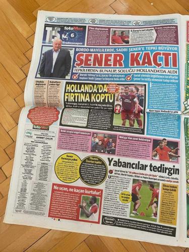 FOTOMAÇ GAZETESİ - 14 TEMMUZ 2012 - BU DA FENERBAHÇE'NİN BOMBASI: VAN DER VAART - ÖLSEM DE YEMEM - ŞENER KAÇTI - KOLO TOURE İÇİN GERİ SAYIM - KİMSEDEN KORKUM YOK - OSPİNA SERBEST - BURAK YILMAZ'A 5 MİLYON EURO ÖDENDİ - PATRON OGÜN - AHMET ÇALIK - HAKAN EROL - SAVAŞ ÇORLU - SÜLEYMAN YILMAZ - SERKAN YETMİŞOĞLU - CENGİZ TOKGÖZ - AYKUT KOCAMAN - SAMET AYBABA - ŞENOL GÜNEŞ - FATİH TERİM - ERTUĞRUL SAĞLAM - SADRİ ŞENER - ÜNAL AYSAL - ABDURRAHİM ALBAYRAK - ÜMİT DAVALA - OGÜN TEMİZKANOĞLU - VİLLAS-BOAS - TORSTEN FİNK - SÜLEYMAN HURMA - NEVZAT ŞAKAR - OĞUZ ÇETİN - ERMAN KUNTER - MOUSSA SOW - ALEX DE SOUZA - DİRK KUYT - MEHMET TOPAL - EGEMEN KORKMAZ - HASAN ALİ KALDIRIM - JOSEPH YOBO - SELÇUK ŞAHİN - SALİH UÇAN - UFUK CEYLAN - HAMİT ALTINTOP - BURAK YILMAZ - NORDİN AMRABAT - DANY NOUNKEU - UMUT BULUT - FERNANDO MUSLERA - FİLİP HOLOSKO - DAVID OSPİNA - GİRAY KAÇAR - ADRİAN MİERZEJEWSKİ - MAREK SAPARA - PAULO HENRİQUE - ZOKORA - BAMBA - TOLGA ZENGİN - RAFAEL VAN DER VAART - KOLO TOURE - MATİAS SUA
