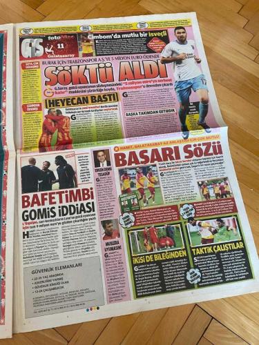 FOTOMAÇ GAZETESİ - 14 TEMMUZ 2012 - BU DA FENERBAHÇE'NİN BOMBASI: VAN DER VAART - ÖLSEM DE YEMEM - ŞENER KAÇTI - KOLO TOURE İÇİN GERİ SAYIM - KİMSEDEN KORKUM YOK - OSPİNA SERBEST - BURAK YILMAZ'A 5 MİLYON EURO ÖDENDİ - PATRON OGÜN - AHMET ÇALIK - HAKAN EROL - SAVAŞ ÇORLU - SÜLEYMAN YILMAZ - SERKAN YETMİŞOĞLU - CENGİZ TOKGÖZ - AYKUT KOCAMAN - SAMET AYBABA - ŞENOL GÜNEŞ - FATİH TERİM - ERTUĞRUL SAĞLAM - SADRİ ŞENER - ÜNAL AYSAL - ABDURRAHİM ALBAYRAK - ÜMİT DAVALA - OGÜN TEMİZKANOĞLU - VİLLAS-BOAS - TORSTEN FİNK - SÜLEYMAN HURMA - NEVZAT ŞAKAR - OĞUZ ÇETİN - ERMAN KUNTER - MOUSSA SOW - ALEX DE SOUZA - DİRK KUYT - MEHMET TOPAL - EGEMEN KORKMAZ - HASAN ALİ KALDIRIM - JOSEPH YOBO - SELÇUK ŞAHİN - SALİH UÇAN - UFUK CEYLAN - HAMİT ALTINTOP - BURAK YILMAZ - NORDİN AMRABAT - DANY NOUNKEU - UMUT BULUT - FERNANDO MUSLERA - FİLİP HOLOSKO - DAVID OSPİNA - GİRAY KAÇAR - ADRİAN MİERZEJEWSKİ - MAREK SAPARA - PAULO HENRİQUE - ZOKORA - BAMBA - TOLGA ZENGİN - RAFAEL VAN DER VAART - KOLO TOURE - MATİAS SUA
